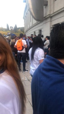 Hondureños en Barcelona: De la ilusión a la frustración por ver a la selección de Honduras