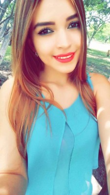 Esthefany Rodríguez, la guapísima catracha que flechó a futbolista colombiano