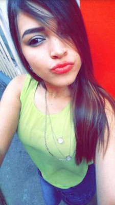 Esthefany Rodríguez, la guapísima catracha que flechó a futbolista colombiano