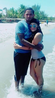 Conoce a las bellas novias y esposas de los jugadores del líder Real España