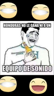 Honduras y Pinto son acribillados con duros memes al empatar ante Panamá