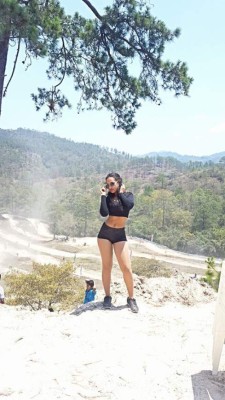 Ella es Diana Johnson, la bella colocha que engalana los juegos de Liga Nacional