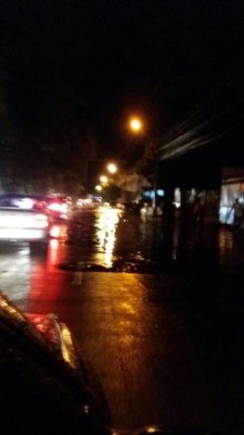 FOTOS: El caos que desató más de una hora de lluvia en San Pedro Sula