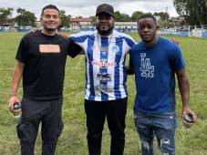 Su primera labor fue mediar con Walter Martínez Betanco y Wisdom Quayé para que continuaran en el club.