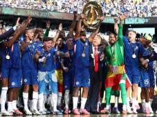 Raheem Sterling rescindió su contrato del Chelsea por falta de minutos en la temporada y queda como agente libre.