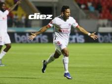 Edwin Rodríguez definió el clásico capitalino entre entre Olimpia y Motagua. Fotos Emilio Flores y Marvin Salgado.