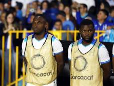 Alberth Elis y Elison Rivas fueron parte de la suplencia en el Honduras-México. FOTO: Mauricio Ayala.