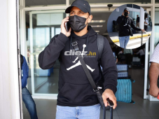 Edwin Rodríguez arribó este lunes a Honduras, donde inmediatamente se unirá a las filas del Olimpia tras su paso por el Aris FC de la Superliga de Grecia. FOTOS: Mauricio Ayala.