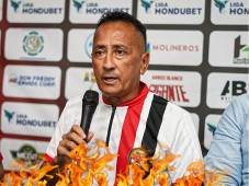 Jorge Ernesto Pineda expresó su malestar tras el 4-1 en favor del Platense sobre el Choloma.