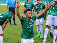 Alexy Vega sobrepasó los 50 goles en la primera división de Honduras.