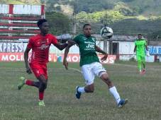 Real Sociedad y Marathón están jugando en Tocoa. (Foto Cortesía: Dago Argueta)