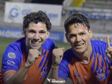 Roberto Moreira firmó su gol número 100 y Lobos UPNFM le remontó a Juticalpa FC.