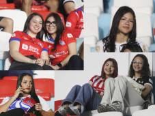 Las hermosas hinchas del León se hicieron presentes al estadio Nacional Chelato Uclés para el juego de la fecha 2 del grupo A por las triangulares del torneo Clausura de la Liga Nacional de Honduras. Fotos Erick Castillo y Alex Pérez.