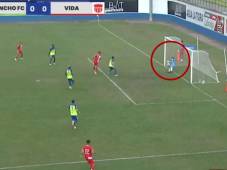 ¿Era gol del Vida? Así fue la polémica salvada de Harold Fonseca en la línea del arco para evitar la caída del Olancho