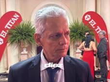 El técnico de Honduras charló con GRUPO OPSA en los Premios DIEZ 2024.