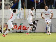 Real España recibe a Olimpia en la final de ida del torneo Clausura 2025. PORTADAS: NEPTALÍ ROMERO | MAURICIO AYALA | MOISÉS VALENZUELA | YOSEPH AMAYA.