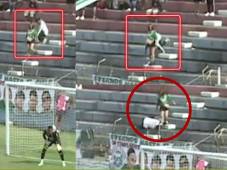 ¡Dio tres vueltas! Aficionado sufre aparatosa caída en el Estadio Ceibeño en pleno partido entre Victoria-Marathón