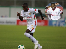El futbolista utilizó el dorsal 69 ingresó de cambio en lugar de Kevin López, en la segunda parte del duelo entre Olimpia - Real Sociedad. FOTOS: David Romero.