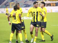 Real España y Platense lo jugaron en el estadio Morazán, finalmente el local celebró. Fotos Neptalí Romero.