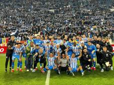 El hondureño Denil Maldonado es titular indiscutible en la U Craiova de Rumania y celebran la victoria del viernes.