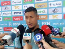 Bryan Acosta compite con la titularidad con Deybi Flores y Kervin Arriaga en la Selección de Honduras.