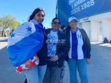 Los aficionados hondureños ya comienzan a llegar al estadio Butarque de Leganés donde la Selección de Honduras enfrentará a Perú en el debut del entrenador, José Francisco Molina. Foto cortesía