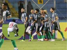 Olimpia recibe al Juticalpa FC en el Estadio Nacional Chelato Uclés. FOTOS: Marvin Salgado.