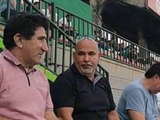 Héctor Vargas sorprende tras visitar el Yankel en partido de Marathón reservas y habla sobre su futuro, ¿se queda en el Vida?