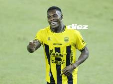 El extremo Dixon Ramírez entró en la segunda parta para anotar el 2-0 en el estadio Morazán. Fotos Neptalí Romero.
