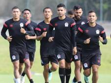 Carlos Pineda se recuperó de su padecimiento y se reportó listo para el cuerpo técnico de Olimpia.