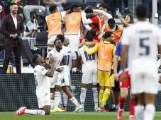 ¡Panamá elimina a USA del Final Four de la Concacaf con un riflazo in extremis de Cecilio Waterman!