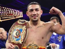 ¡Teófimo López campeón mundial! El hondureño venció a Josh Taylor por el cinturón OMB del peso superligero