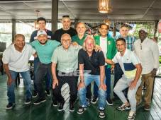 Leyendas verdolagas reunidas nuevamente previo al juego del centenario. FOTO: Linda Käsbohrer :