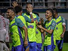 ¡Adiós Tilguath, hola Jhon Jairo López! El técnico colombiano asume el banquillo del Olancho FC para el 2026