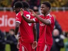 Keyrol Figueroa se vacía en goles con el Liverpool: Volvió a brillar con doblete y es el mejor goleador de los reds