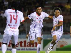 ¡Resucita la Real Sociedad de Héctor Vargas! Los aceiteros doblegaron al Victoria del doctor Názar en una noche de golazos