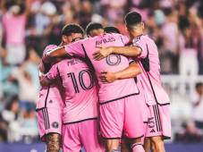 La prensa internacional revela los primeros fichajes que podría cerrar el Inter Miami de Messi para la próxima temporada. Las Garzas disputarán Copa de Campeones de Concacaf y el Mundial de Clubes.