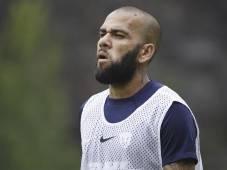 Dani Alves acude a la comisaría y es detenido por presunta agresión sexual en Barcelona