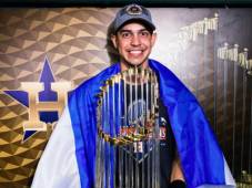 Mauricio Dubón es el único beisbolista hondureño que ha sido campeón de la Serie Mundial.