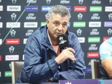 El entrenador del Motagua, Diego Vázquez, está positivo de poder sacar una buena ventaja en la ida de la llave frente al Cincinatti de la MLS. FOTOS: David Romero