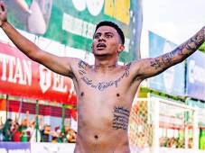 El atacante del CD Choloma rompió el silencio a través de sus redes sociales.