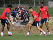 El defensor del Olimpia, Facundo Queiroz, durante la práctica este viernes antes de enfrentar el viaje a la costa norte para enfrentarse este sábado al CD Choloma. Fotos: Emilio Flores | DIEZ