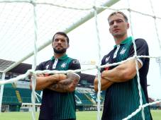 José Miguel Barreto y Álvaro Klusener son dos de las figuras con las que cuenta el Platense en la segunda división.