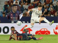 Kervin Arriaga ingresó de cambio en la derrota del Levante ante Real Madrid.