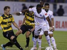 Real España y Olimpia empatan en frenético clásico con gol olímpico y el tricampeón extiende su invicto en la Liga Nacional