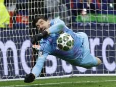 El meta Thibaut Courtois vivió una nueva fiesta victorioso con Real Madrid en la Champions League. Foto EFE.