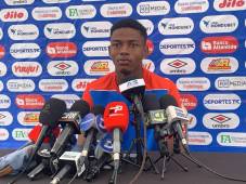 Julián Martínez recuerda a Demetri Gordon, habla del adiós de Troglio y ve con mucho respeto al Olancho: “Estos partidos son distintos”