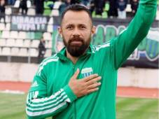 Alfredo Mejía militó en Grecia, España y Honduras.