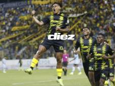 Brayan Moya fue el autor del segundo gol y le puso la lápida al clásico. Fotos Neptalí Romero y Mauricio Ayala.