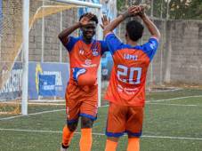 Jonathan Núñez celebrando su gol con los Lobos de la UPNFM. Foto cortesía Lobos UPNFM.